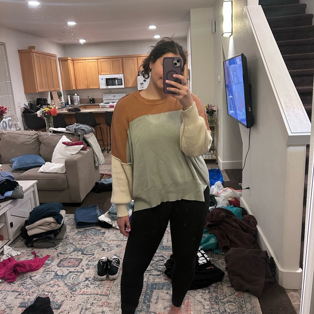 Colorblock Sweater in Tan and Cream